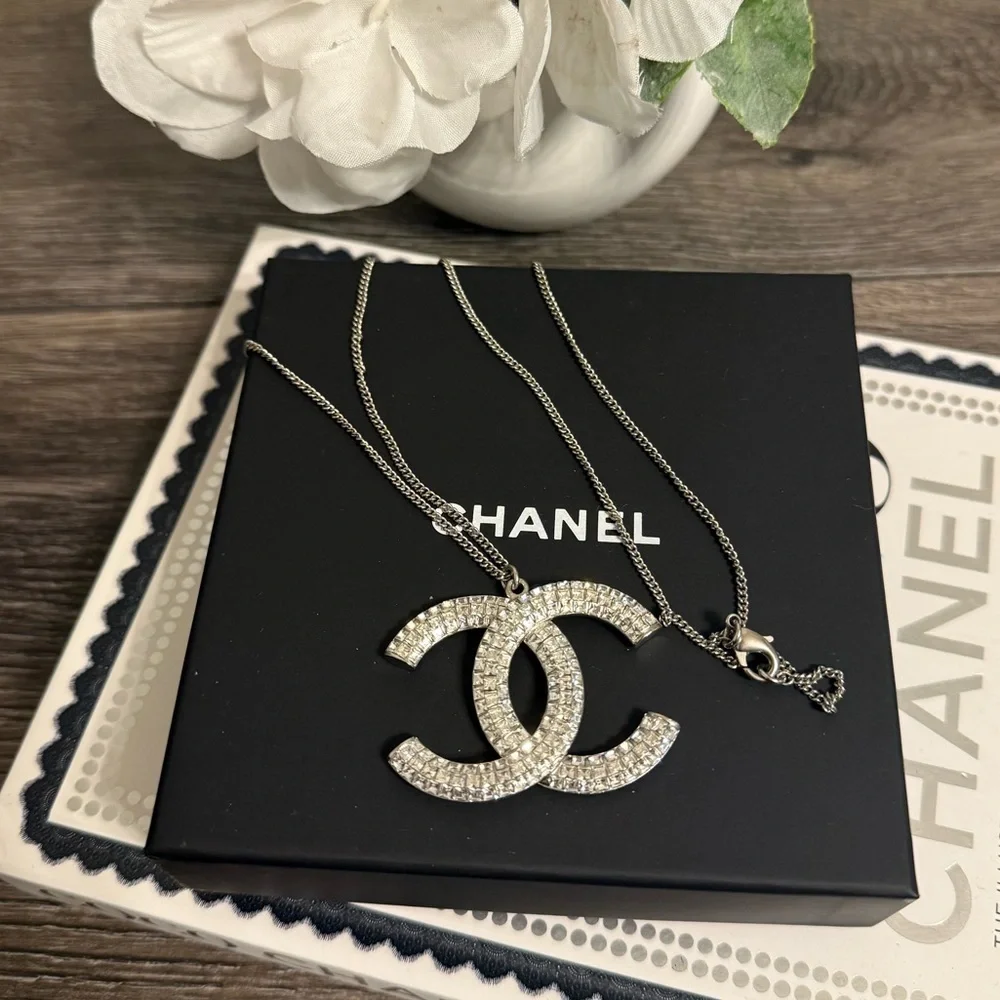 CHANEL Large Silver Crystal CC Logo Pendant Necklace - Picture 2 of 10